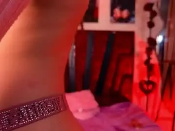 Alani_wood  live sex cam