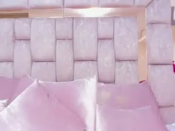 Ema_bloom  live sex cam