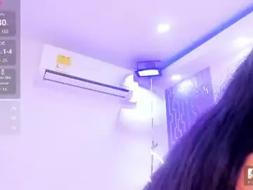 Ema_bloom  live sex cam