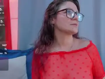 Gaia_rougee  live sex cam