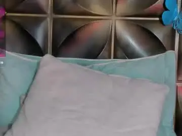 Gaia_rougee  live sex cam