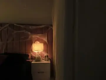 Hellen_mckenzie  live sex cam