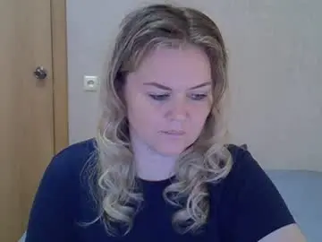 Karennelsonx  live sex cam
