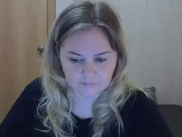 Karennelsonx  live sex cam