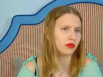 Lililinn  live sex cam