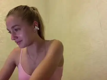 Lovia_  live sex cam
