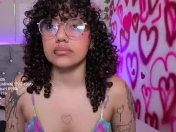 Luckyswagson  live sex cam