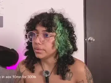 Luckyswagson  live sex cam