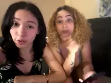 Nayaa21  live sex cam