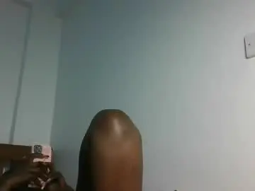 Sexykitten200  live sex cam