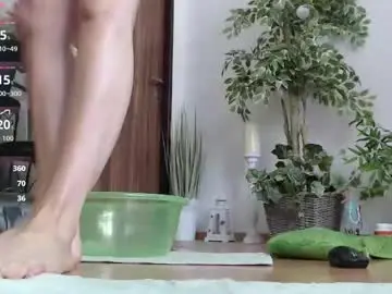 Squirtmanica  live sex cam