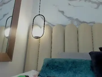 Yennifer_01  live sex cam