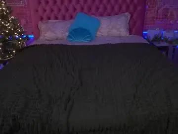 Diamondeyeess  live sex cam