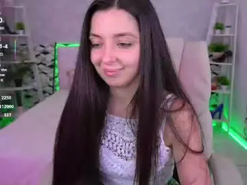 Diamondeyeess  live sex cam
