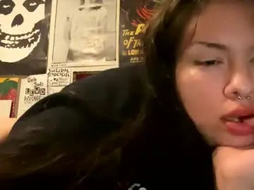 Justalittlewetnow  live sex cam