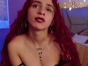 Katniss_moon  live sex cam