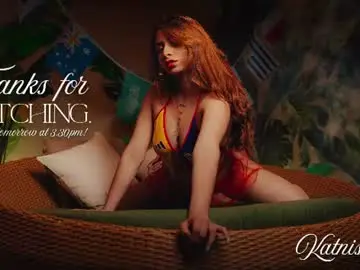 Katniss_moon  live sex cam