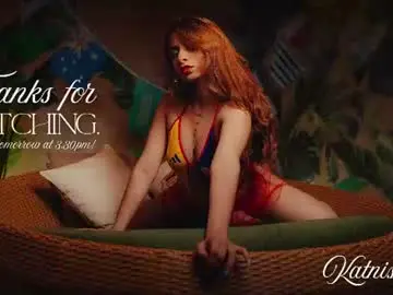 Katniss_moon  live sex cam