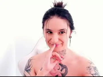 Katrina_h0w  live sex cam