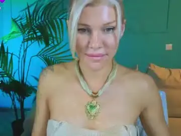 Lindsi_luvviv  live sex cam