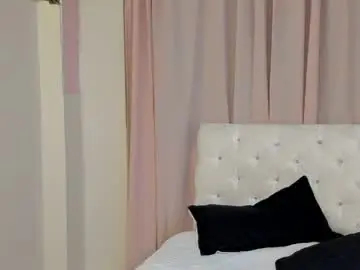 Melody_vixxenx_  live sex cam
