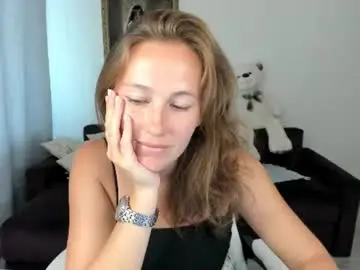 Michellewoitsik  live sex cam