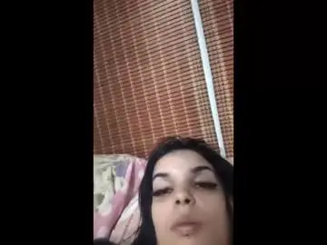 Morango389  live sex cam