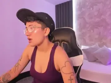 Nelly_swan  live sex cam