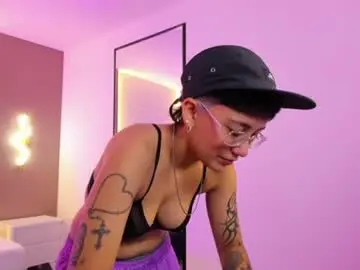 Nelly_swan  live sex cam