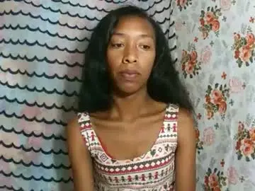 Oliviah27  live sex cam