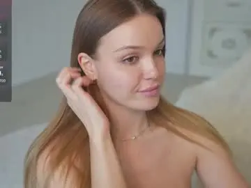 Peachylina  live sex cam