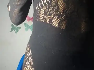 Sexy_bluey247  live sex cam