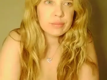 Blondielove888  live sex cam