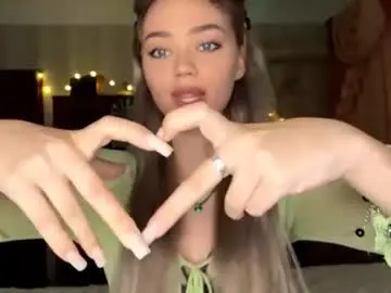 Lonadejonge  live sex cam