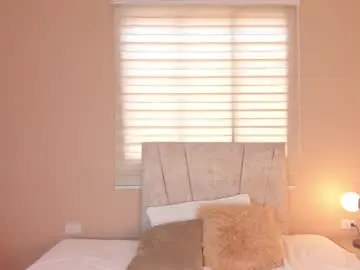 Made_rosee  live sex cam