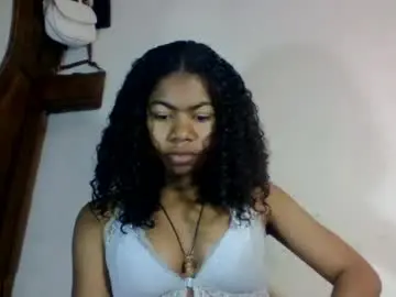 Nayah_01  live sex cam