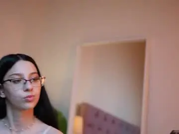 Ravenmelody  live sex cam