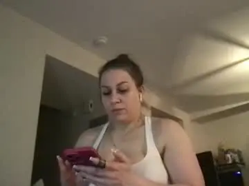 Thedevinemilf  live sex cam