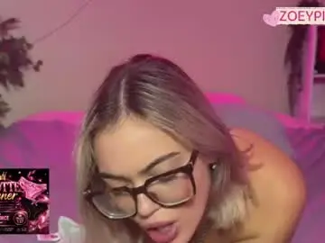 Zoeythepinkmask  live sex cam