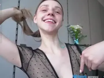 Agnessi_  live sex cam
