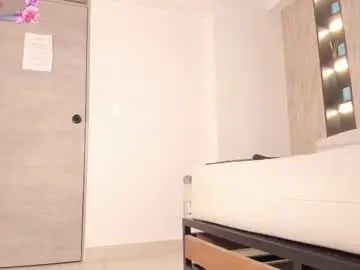 Ayla_velt  live sex cam