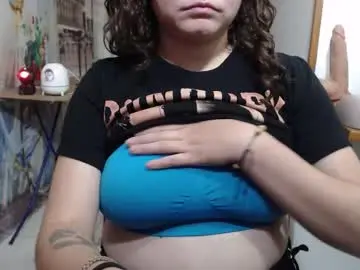 Curly_greeneyed  live sex cam