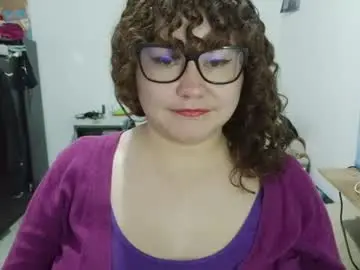Curly_greeneyed  live sex cam