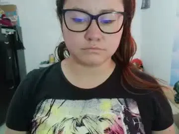 Curly_greeneyed  live sex cam
