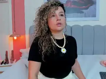 Emmyboyd  live sex cam