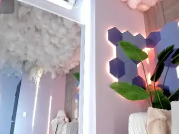 Isabellestorm  live sex cam
