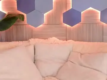 Isabellestorm  live sex cam