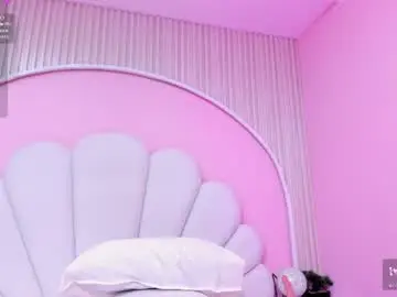 Ivy_petit  live sex cam