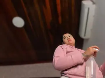 Kleverly_manson1  live sex cam