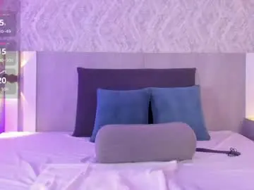 Krystal_foxx  live sex cam